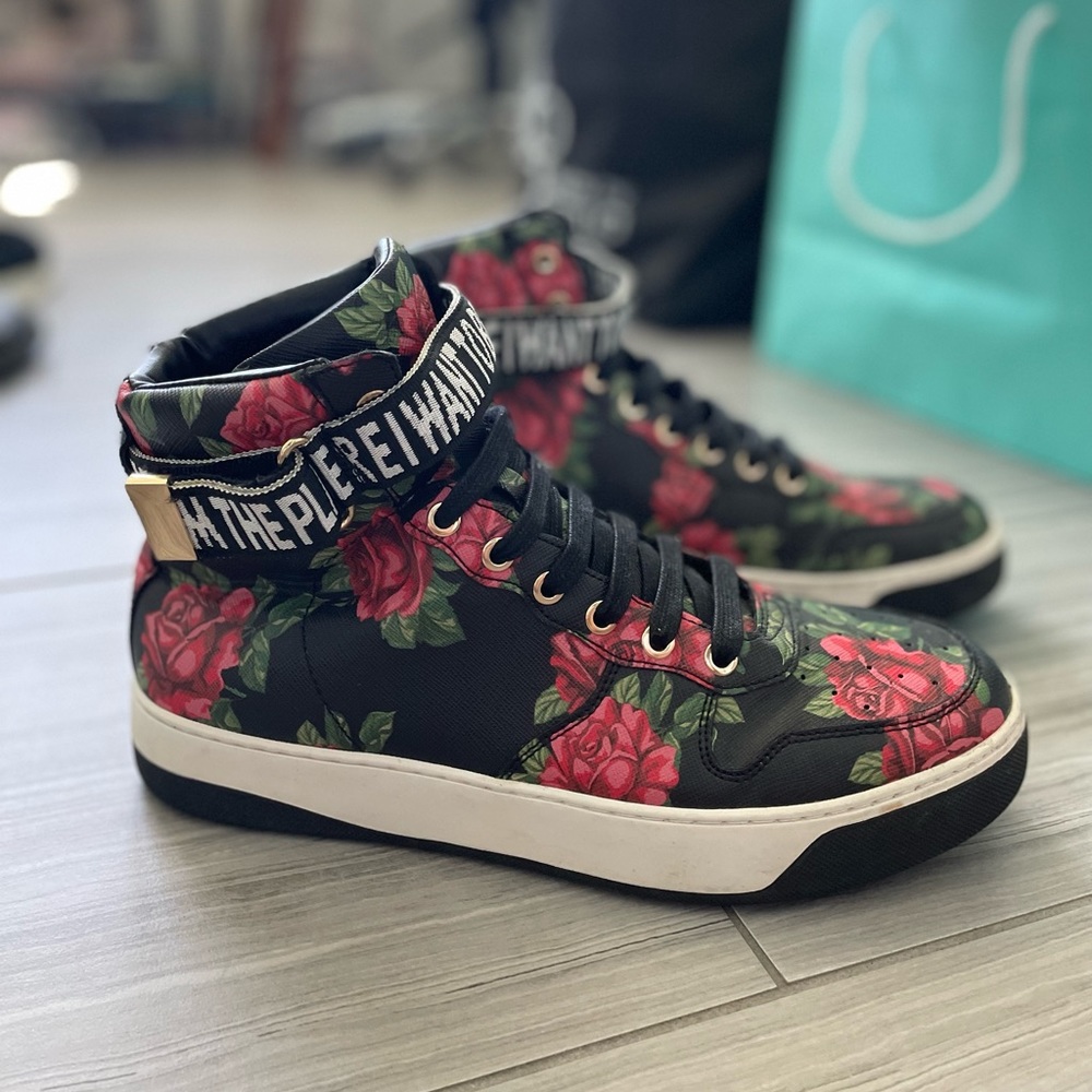 Zara men rose sneaker size 40